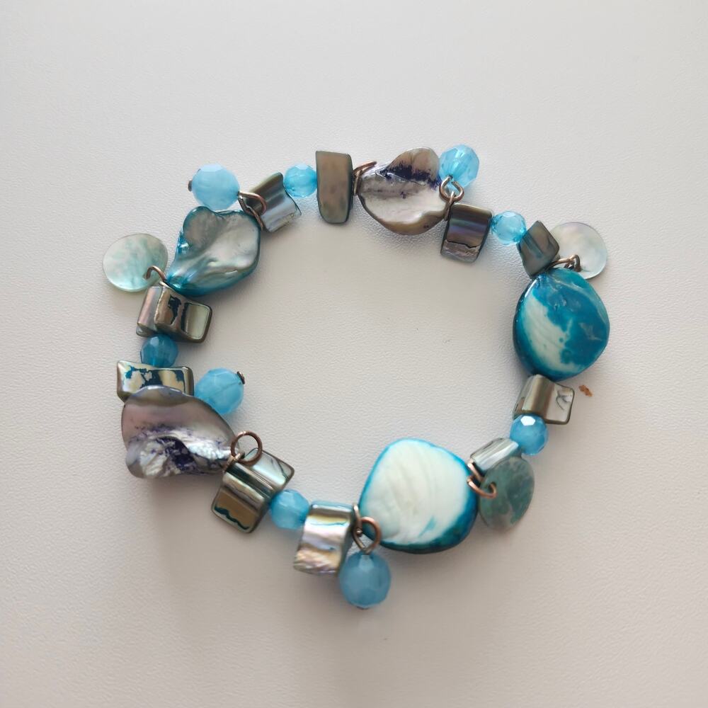 Dyed Shell Mother Of Pearl Abalone Look Beaded Stretch Bracelet Aqua Dangle Boho